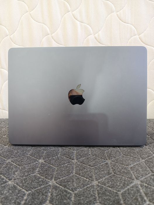 MacBook Air M2 8/256 85% Midnight