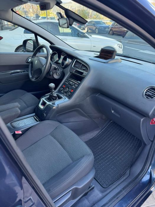 Peugeot 5008 / 7 Locuri / 1.6HDI