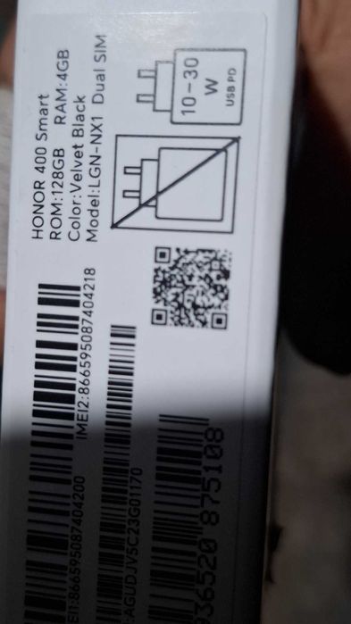 Продавам Honor 400 Smart