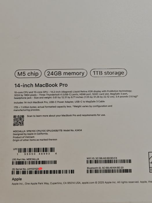 MacBook Pro 14 M5 24/1TB новый
