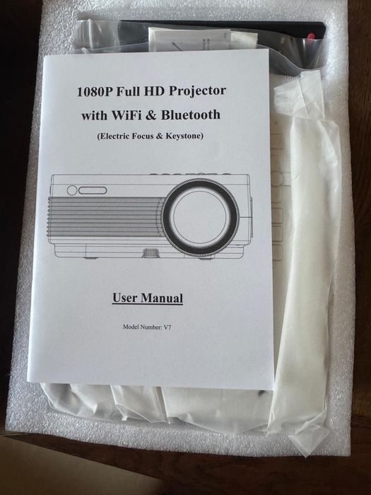 Vând videoproiector Full HD 1080P, 4K, 16 000 lumen, model V7, nou,