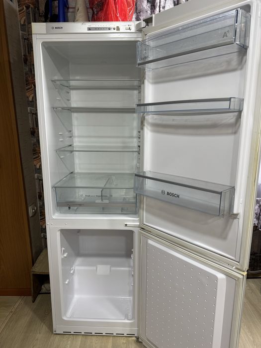 Холодильник BOSH 319литров