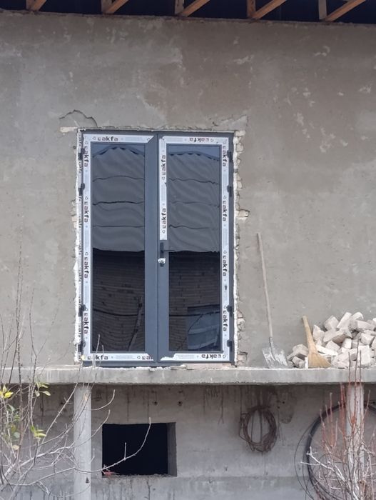 AKFA plast eshik va romlar