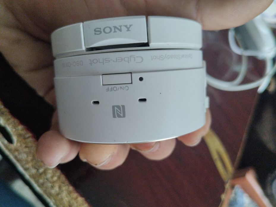 Sony cyber-shot dsc-qx10