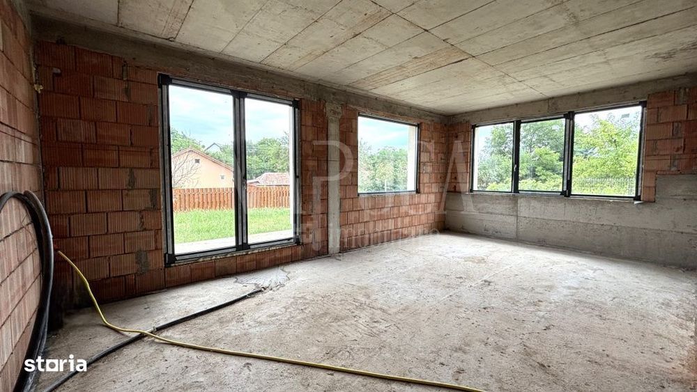 Casa 7 camere de vanzare in Salicea