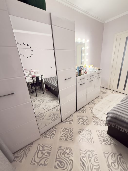 Продам спальный гарнитур б/у