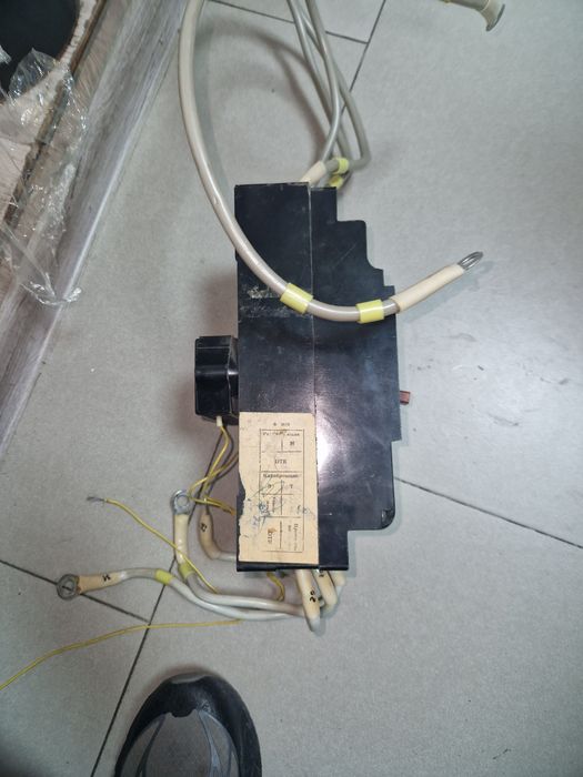 Автоматически выключатель