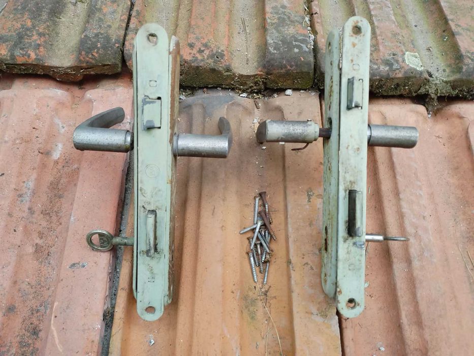 Брави от старите