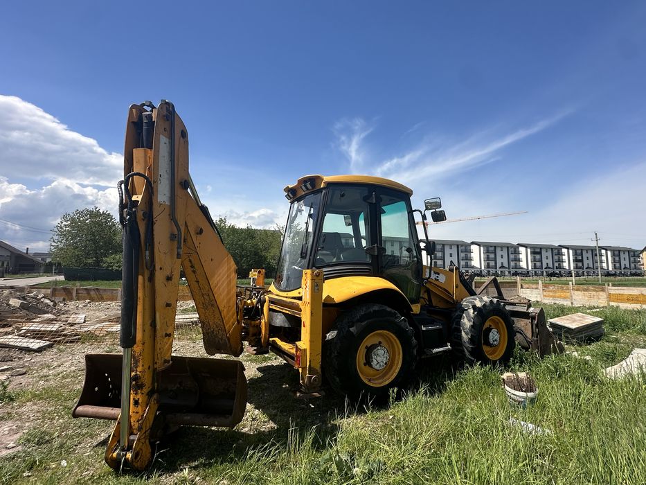Buldoexcavator JCB 3CX, an 2009, 12.115 ore