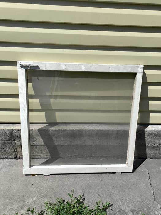 Продам рамы со стеклами