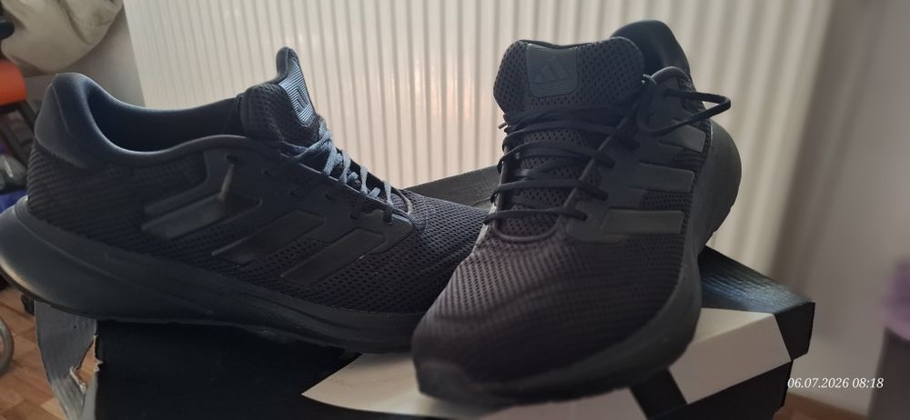 Adidas bărbat 46
