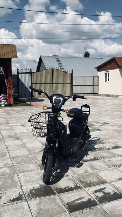 Продам скутер аманат