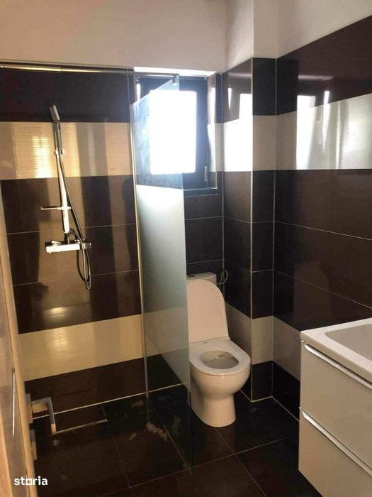 Apartament 3 camere Bloc Nou