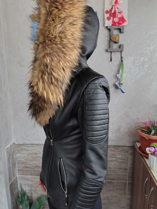 Женски Яке и Елече