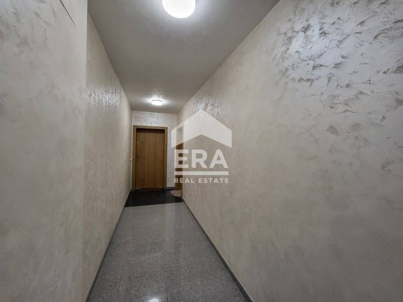 Тристаен апартамент в сграда с  акт 16 в кв. "РЕДУТА", София