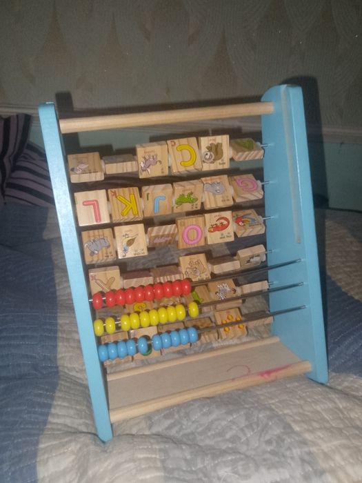 Детская развивающая игрушка.