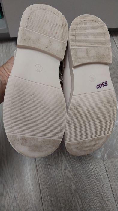 Детская обувь разная