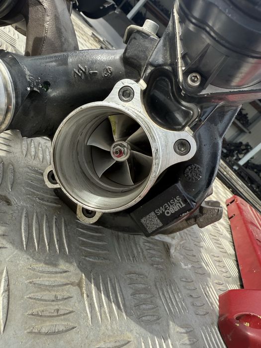 Хибридни турбини турбосистемс м3 г80 м4 г82 м2 bmw m3 g80 m4 g82 m2