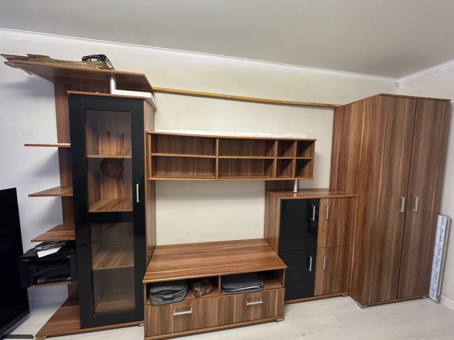 Продам стенку 150.000