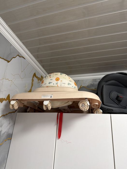 Продам Толокар, Ходунок , качалку