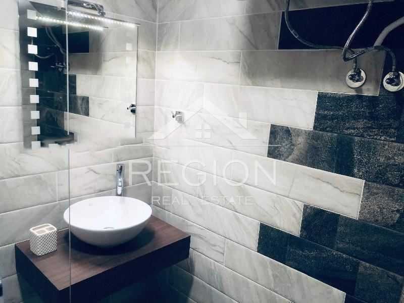 Дава се под наем Двустаен апартамент в Варна, Бриз - 65 кв.м за 408 € - Снимка #10