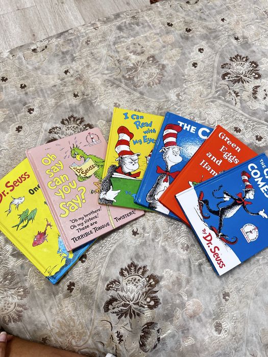 Детские книжки на английском языке Dr. Seuss