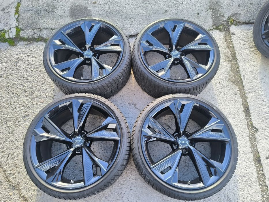 22 цола джанти със зимни гуми за AUDI RS6 C8 и RS7 C8