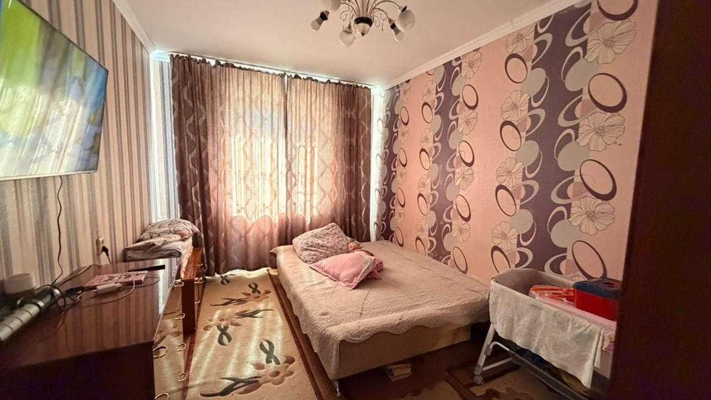 Продам 4 комн на Голубых прудах