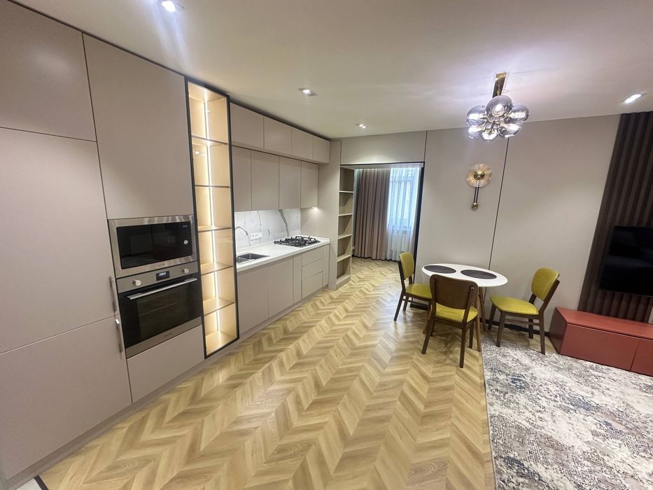 Продаю1/1/4переделанная 2ком-Ц2(консерватория)