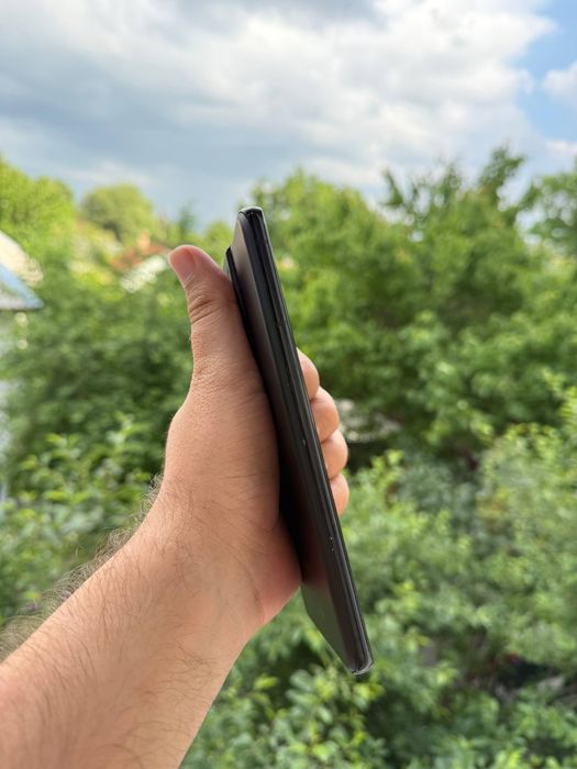 Продаётся Samsung S21 Ultra 5G
