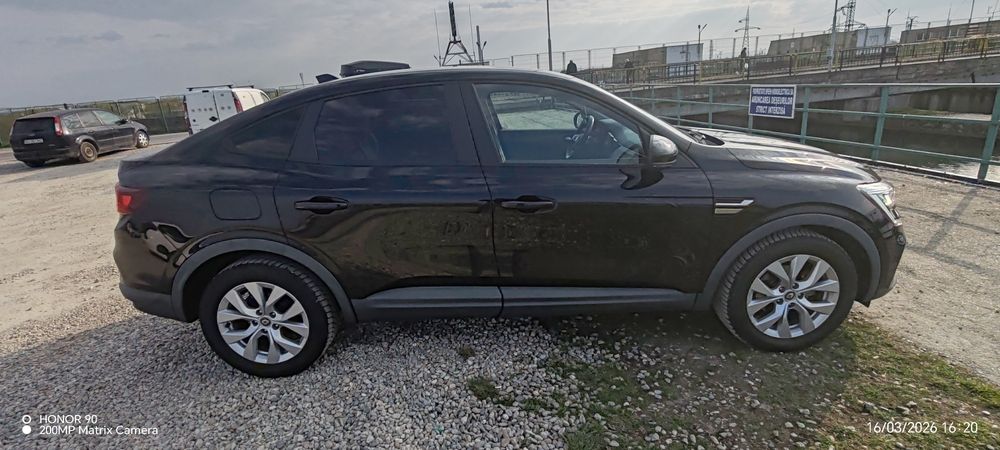 Renault Arkana 1.6 hybrid, 145cp