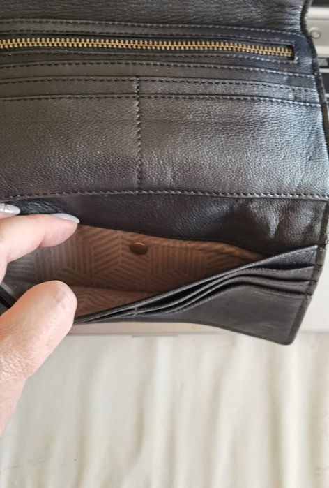 Портмонета естествен материал