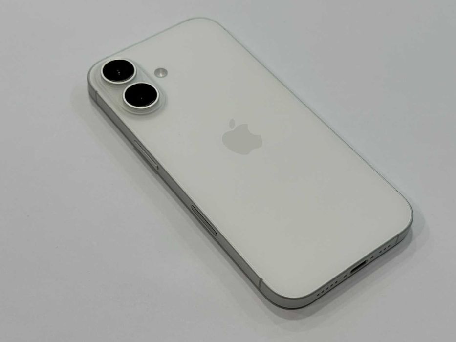 iPhone 16 White 128GB - Гаранция!