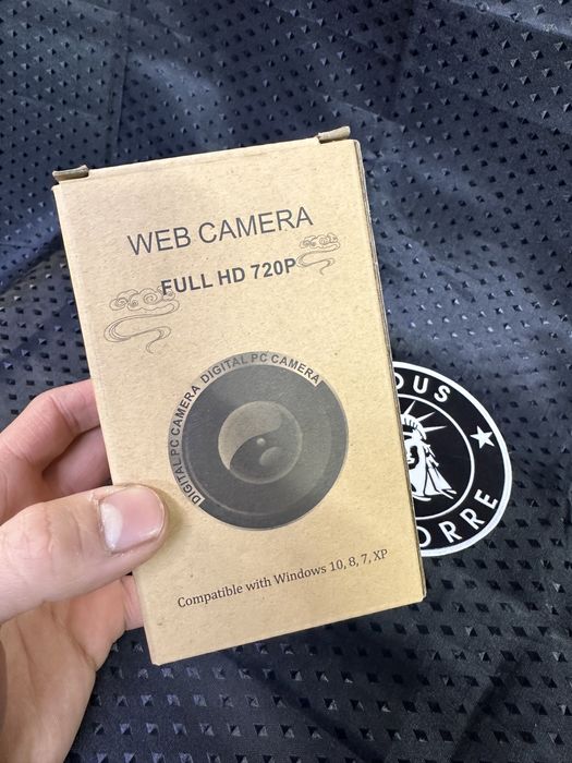 Веб-камера FULL HD с встроенным микрофоном