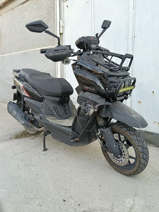 skuter TANK  benzin skutr