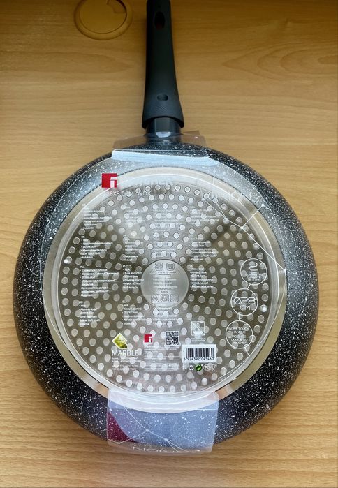 Мраморен ЧИСТО НОВ тиган уок с ергономична дръжка‼️