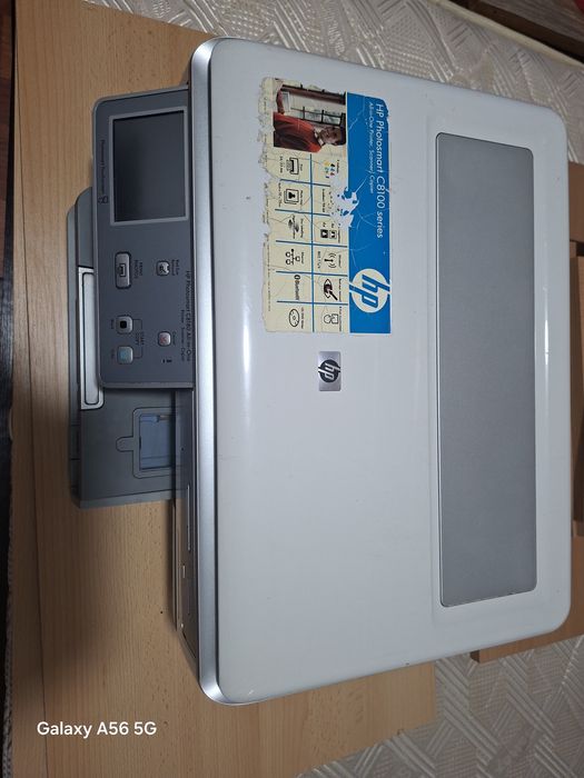 Imprimanta Scaner Copiator  HP Photosmary C8100
