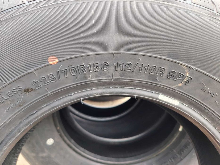 Anvelope Iarna 225/70 R15 C Grenlander Winter Gl989 112 /110 R