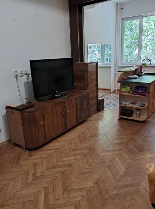 Дава се под наем Двустаен апартамент в София, Център - 60 кв.м за 500 € - Снимка #2