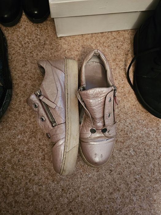 Продам одежду ,обувь