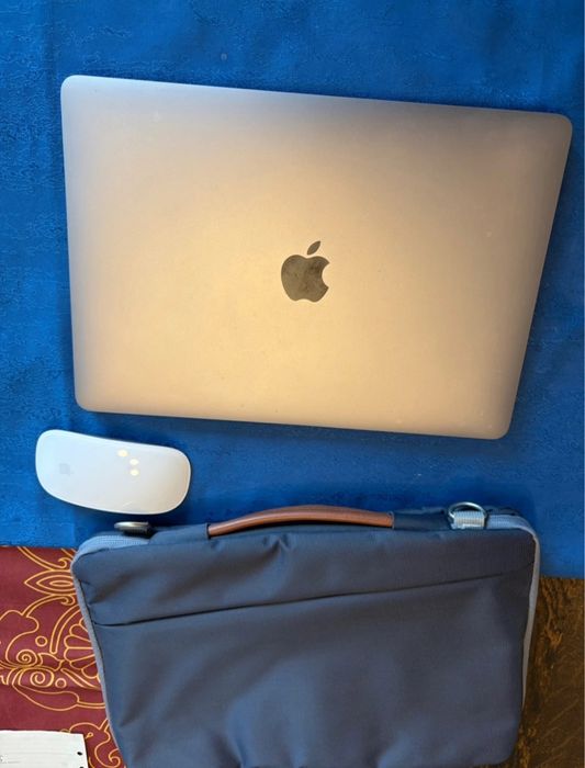 MacBook Pro M2 13.3"