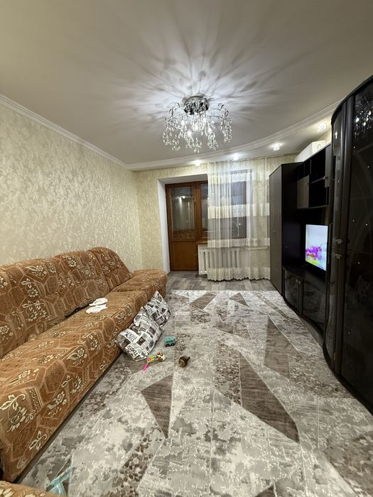 Продам квартиру в кирпичном доме