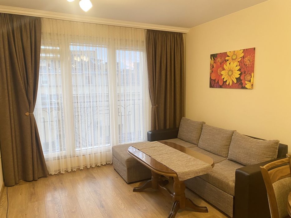 Двустаен в ж.к.Чайка, с интернет и кабелна, лукс обзаведен