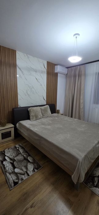 Vand apartament decomandat 2 camere Mamaia Nord