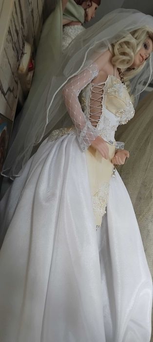 Порцеланова кукла на Sindy M.McClure