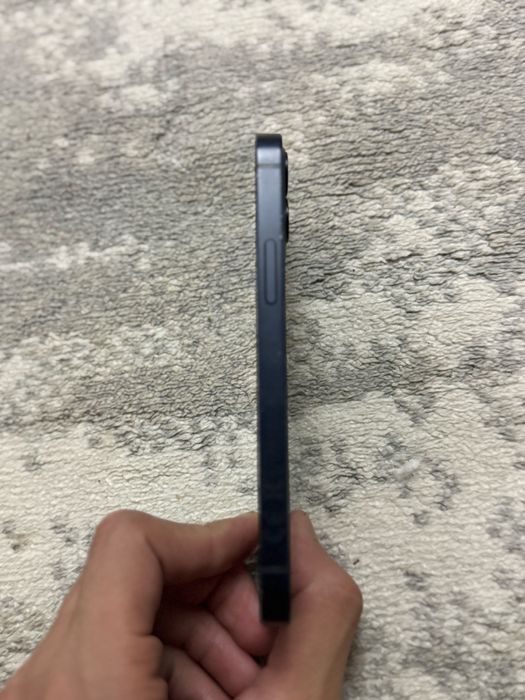 iPhone 12 мини   .