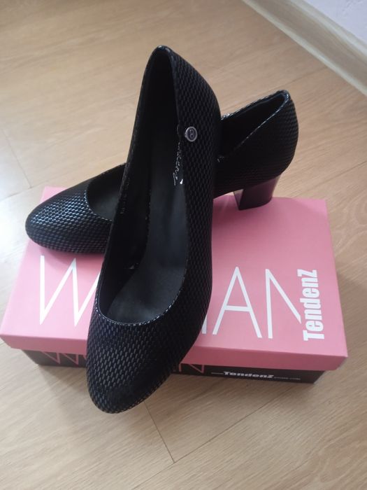 Дамски официални обувки