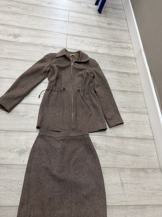 Продам костюм 12 storeez