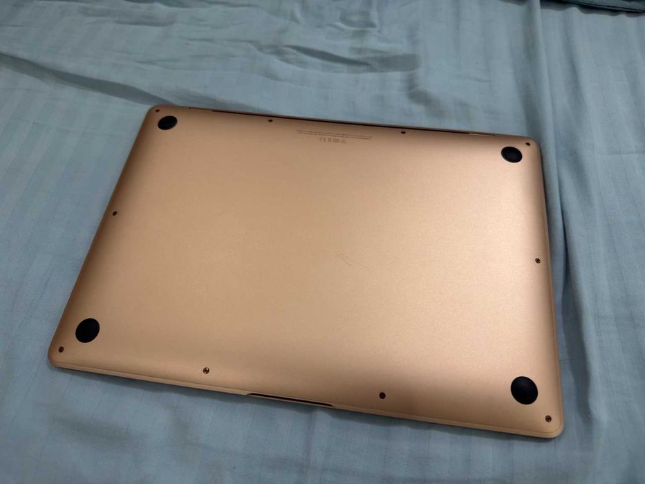 macbook air 2020 core i5 8\512gb