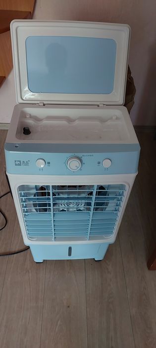 Продам кондиционер напольный